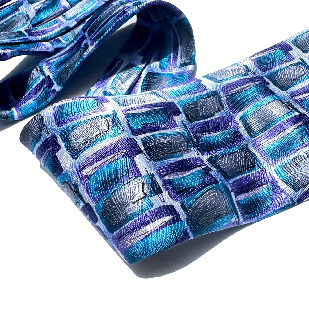 J. García designer Blue and Silver Abstract 100% Silk Tie - Picture 2 of 7